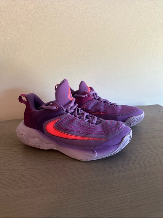 Nike Other - Nike Giannis Girls Basketball Shoes